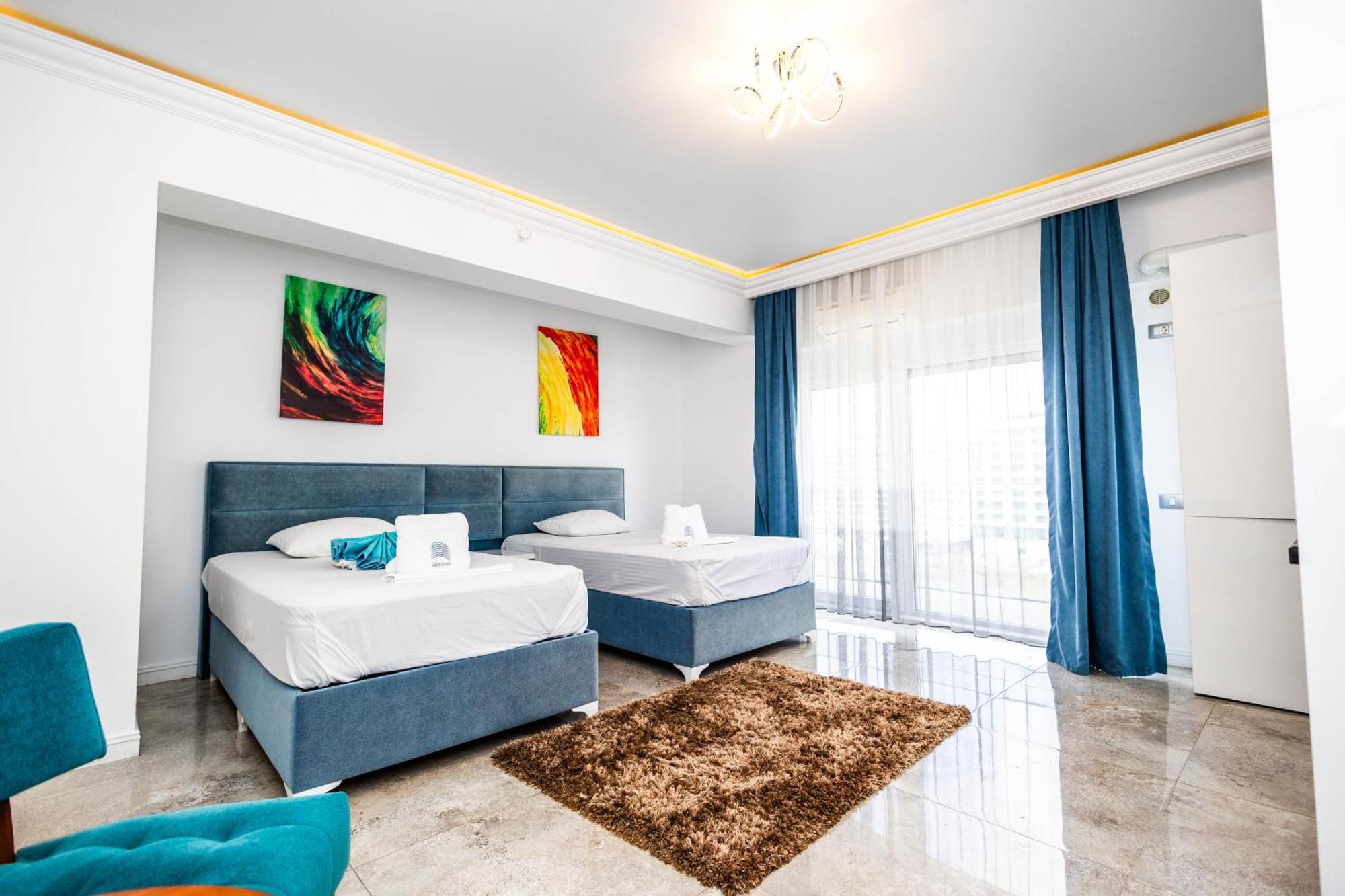 Deja Blue White Tower Mamaia